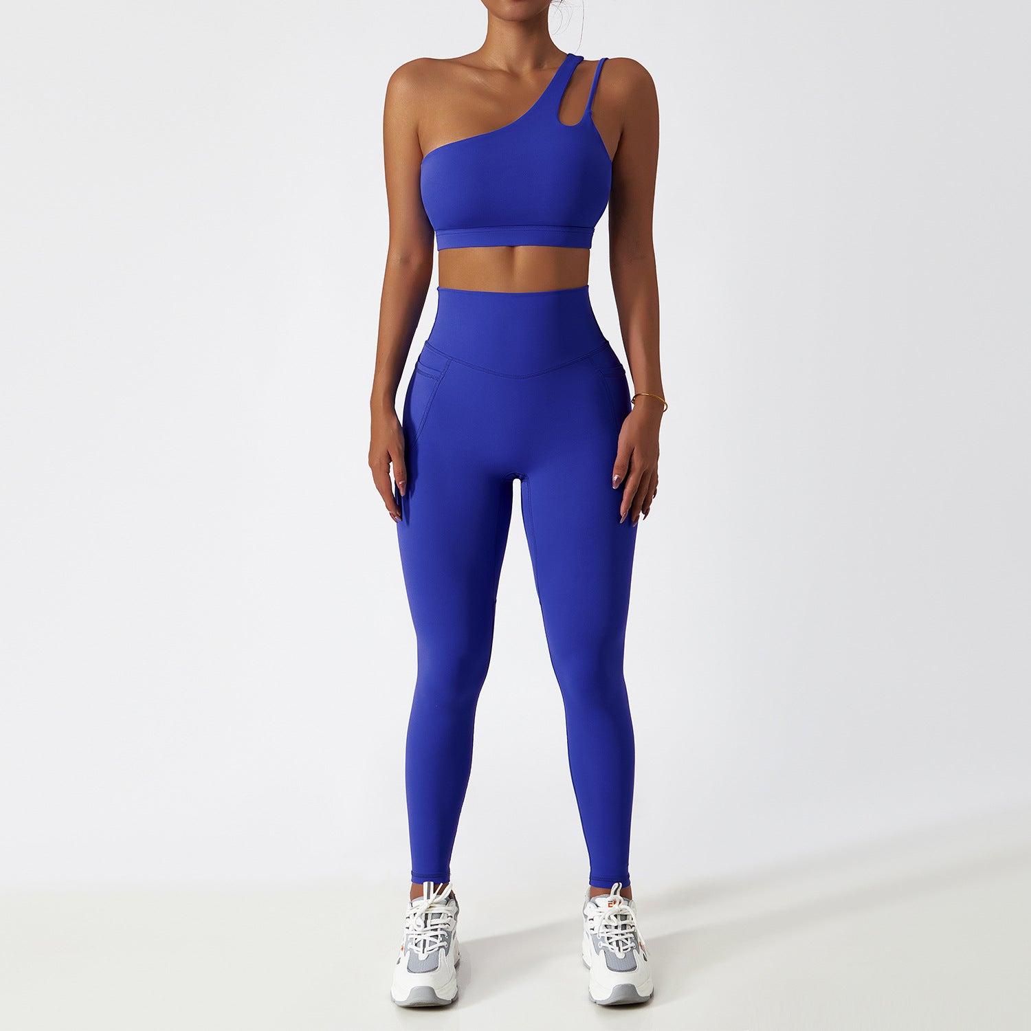 Tight-Fit Yoga Clothes