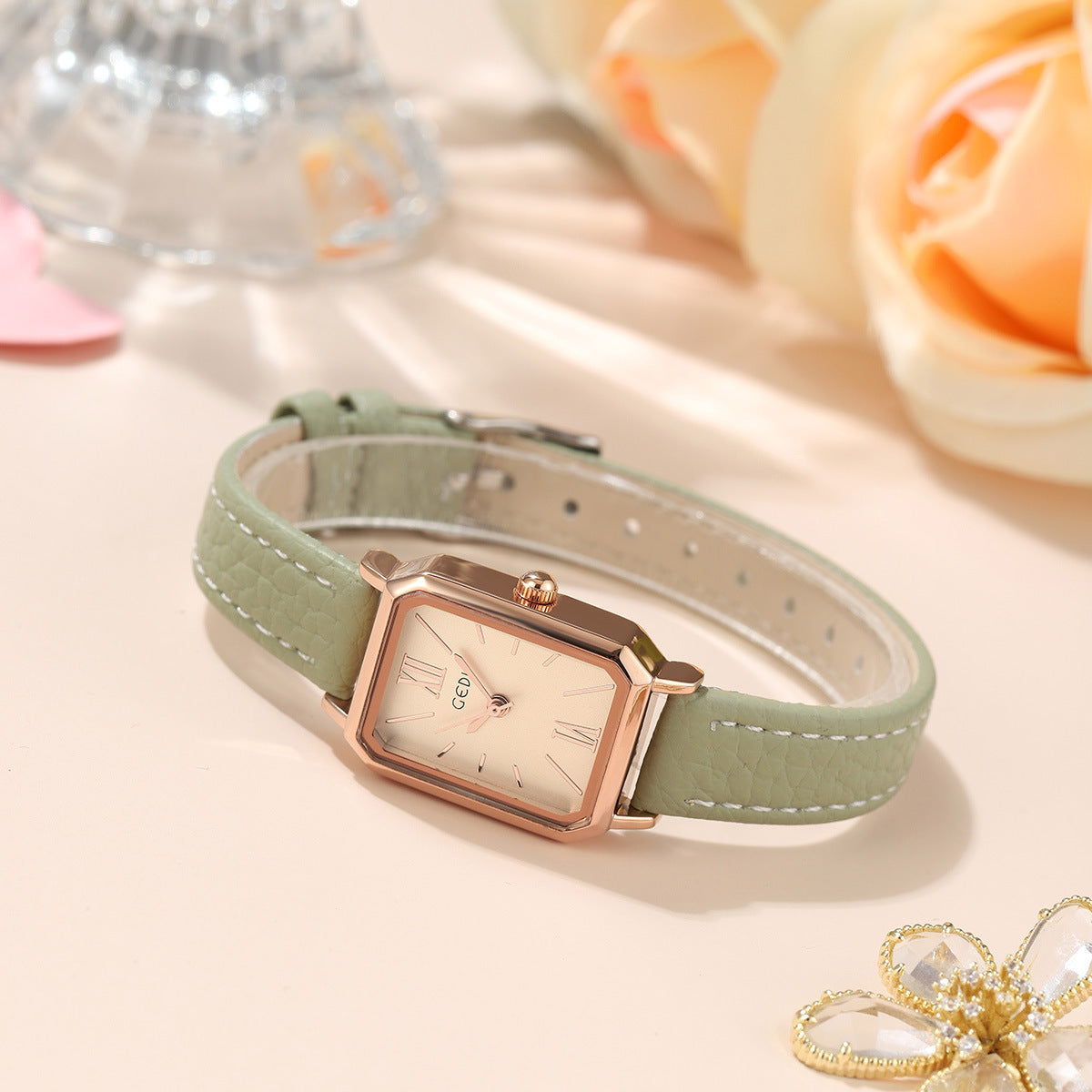 Minimalist and niche square watches