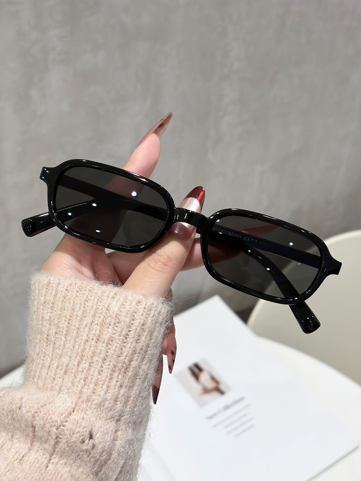 Cat-Eye Sunglasses for Women Men UV400 Protection Square Frame
