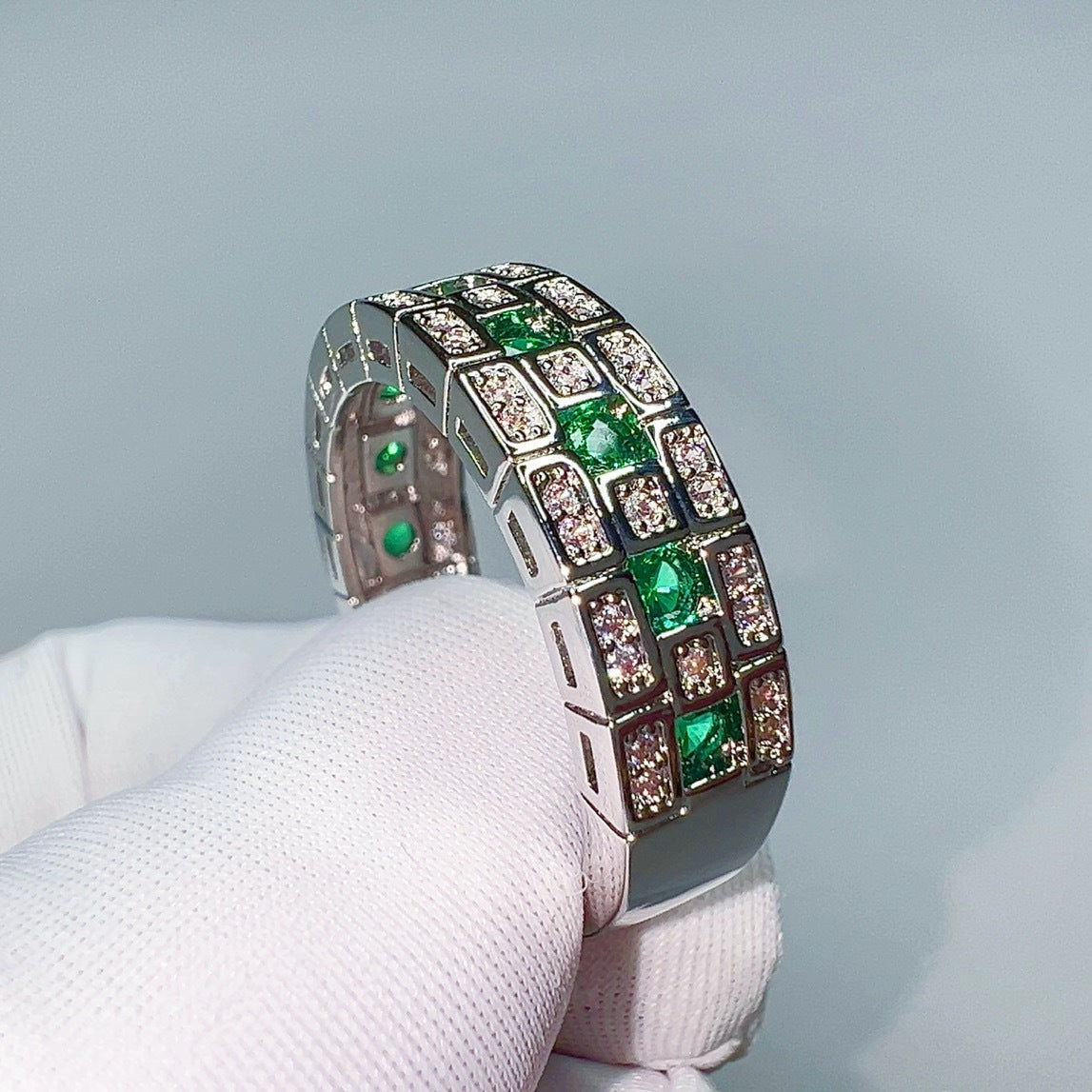 Wind-Wide Style Rhinestone-Encrusted Unisex