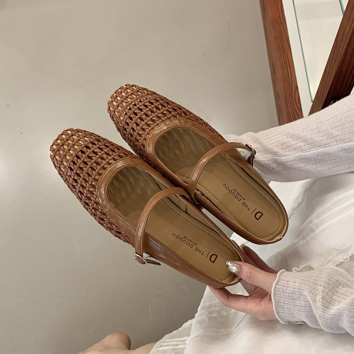 French Style Flat Sole Breathable Shoes