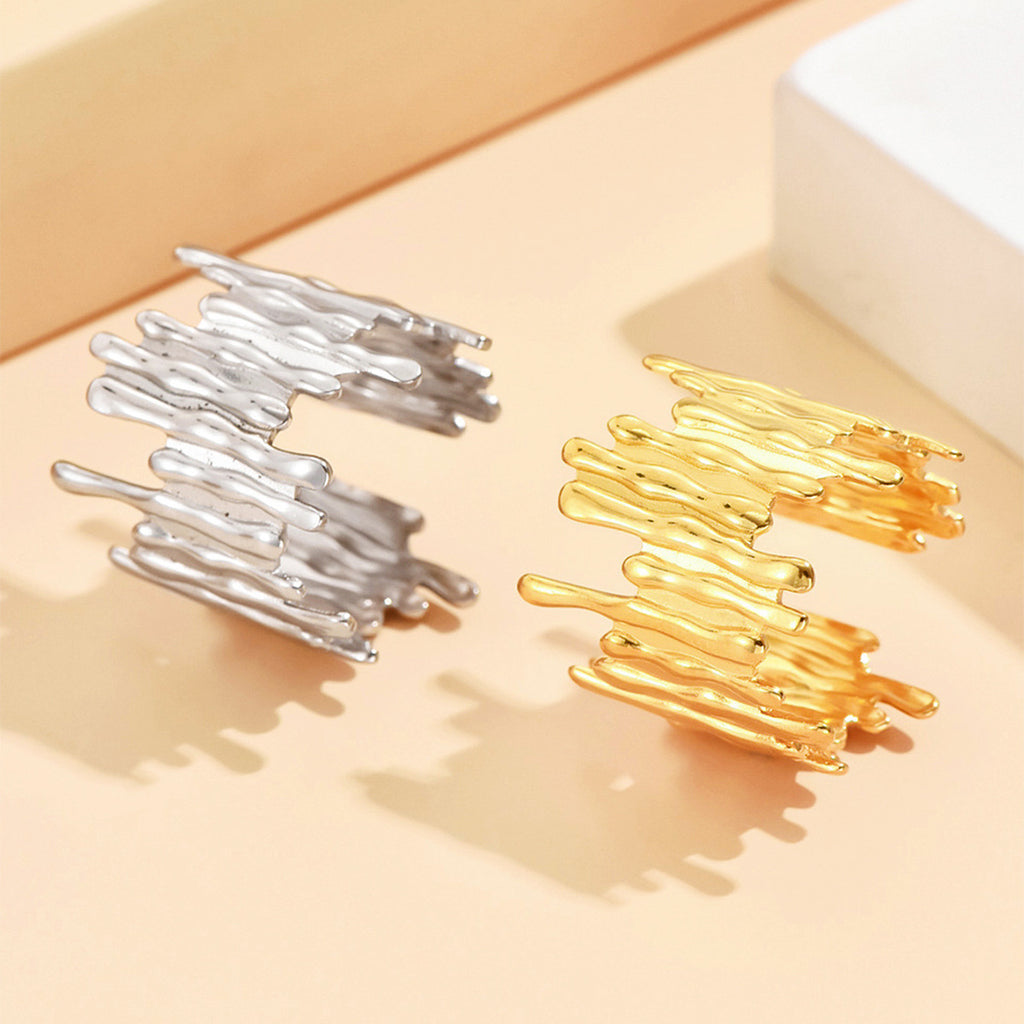 Irregular Liquid Line Open Curve Ring