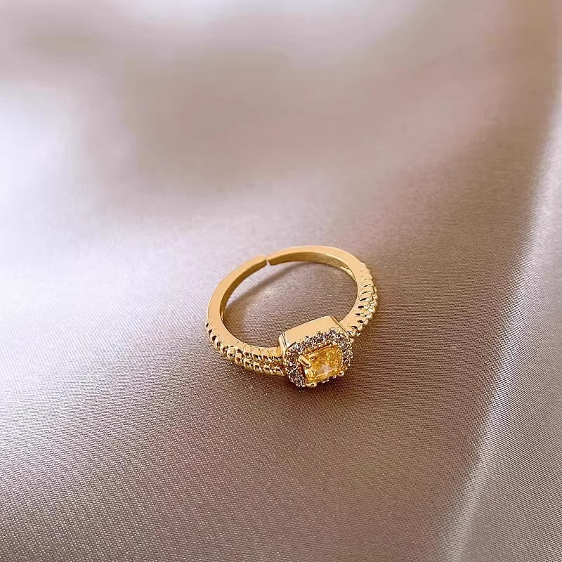 Small sugar cube ring