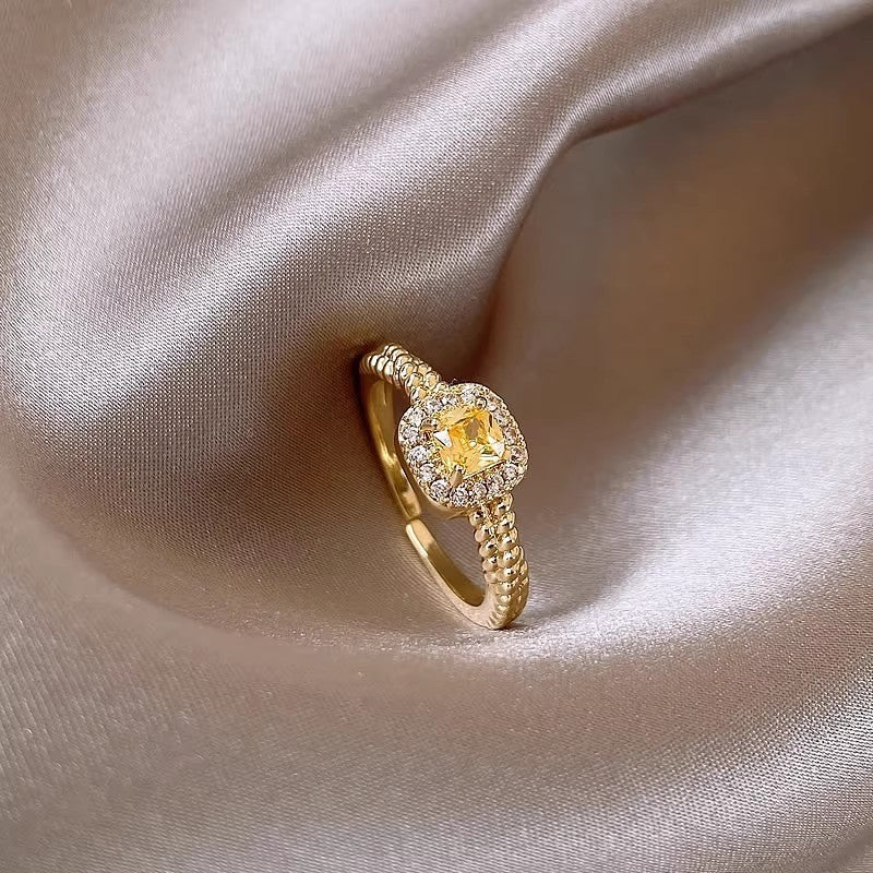 Small sugar cube ring
