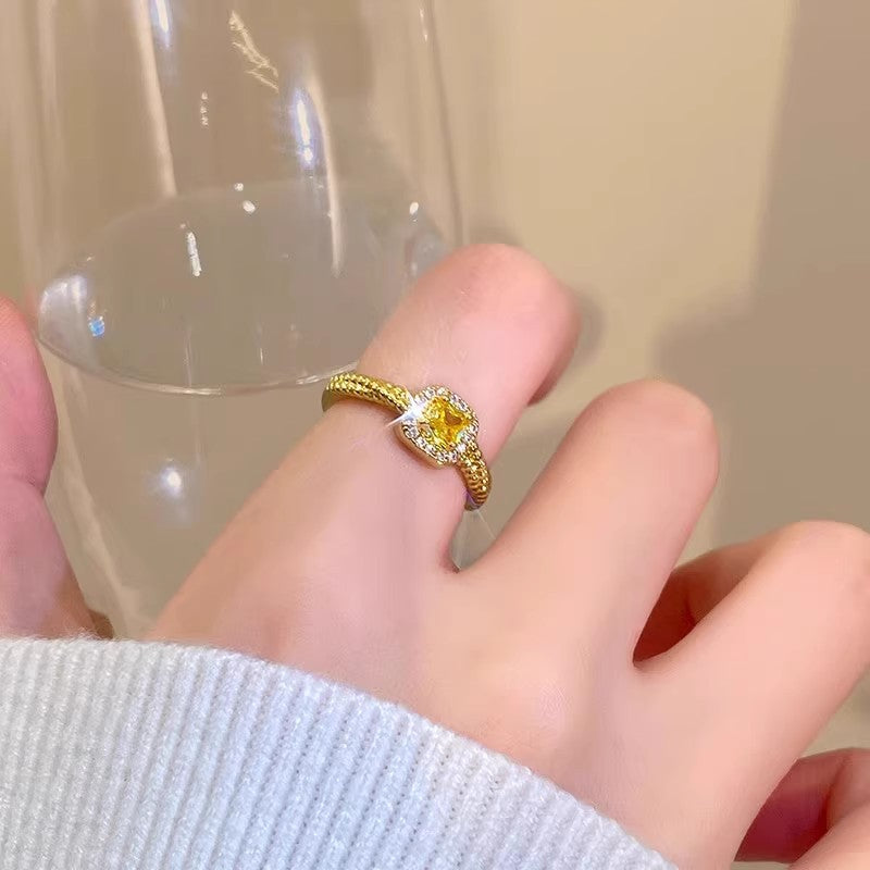 Small sugar cube ring