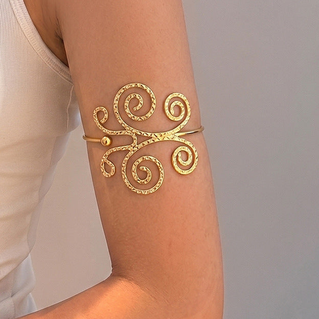 Elegant butterfly-shaped open-arm bracelet