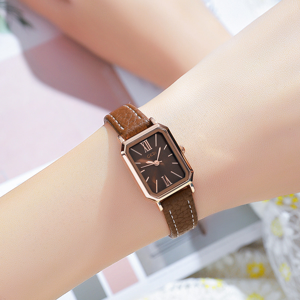 Minimalist and niche square watches