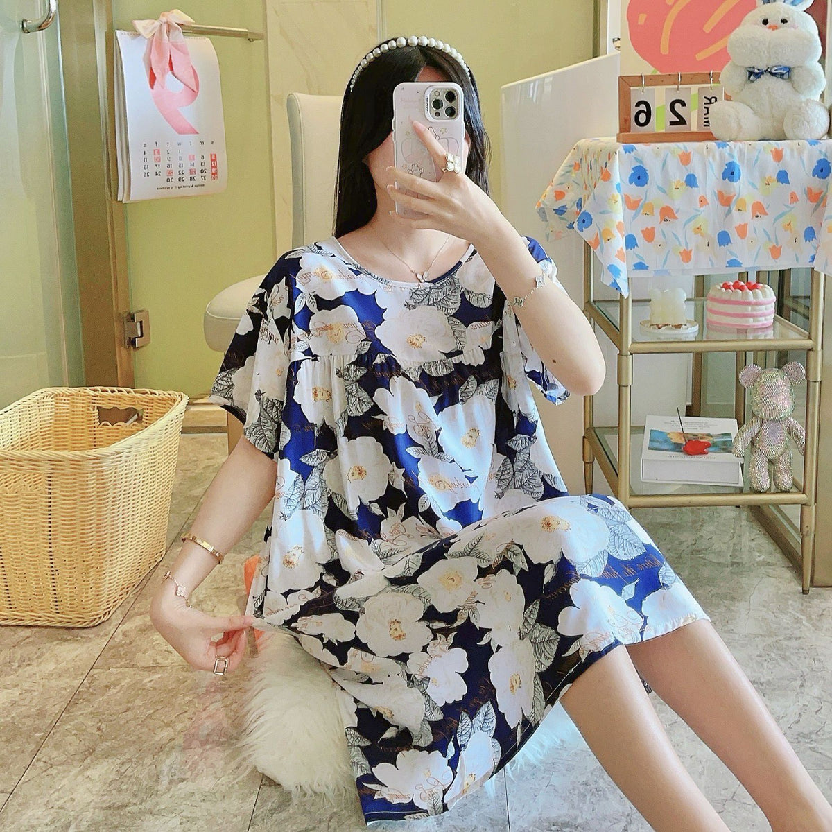 Thin sleeping dresses for women in spring  autumn and summer