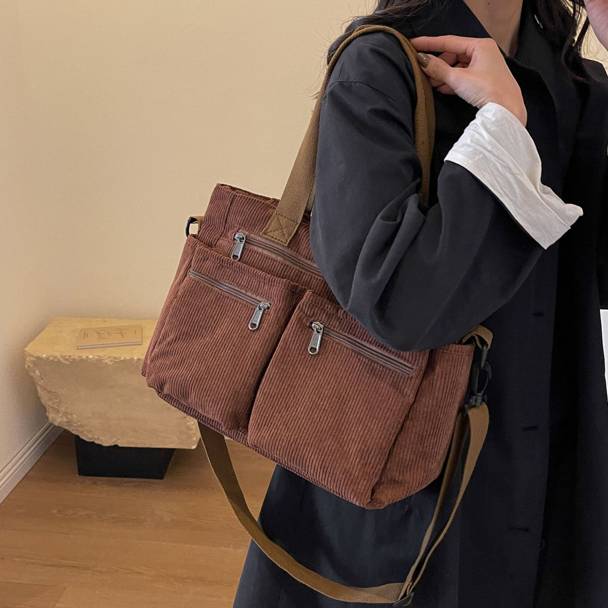 Large-capacity corduroy shoulder bag with slanted strap