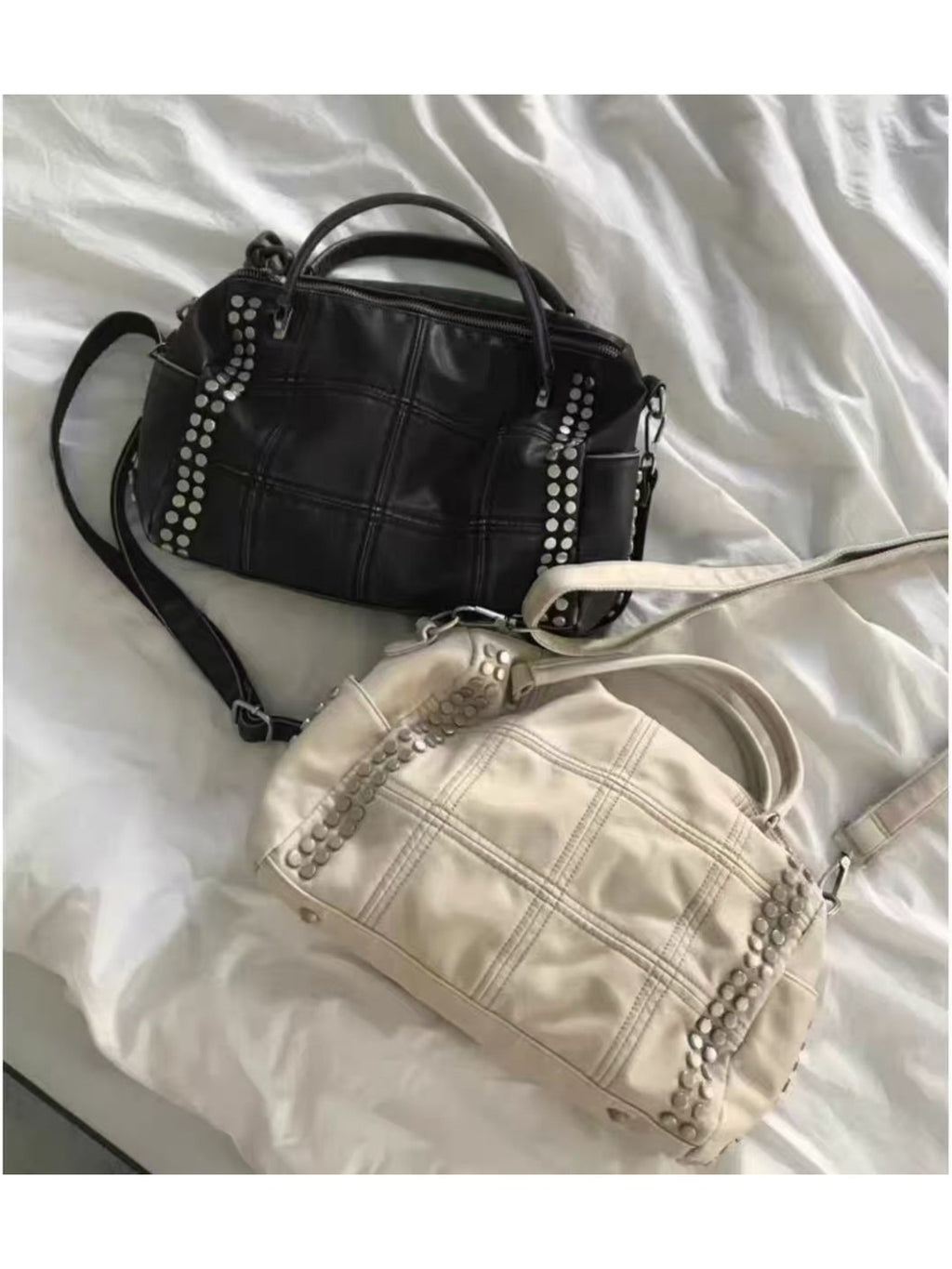Women's Large Capacity Rivet Pillow Shoulder Crossbody Bag
