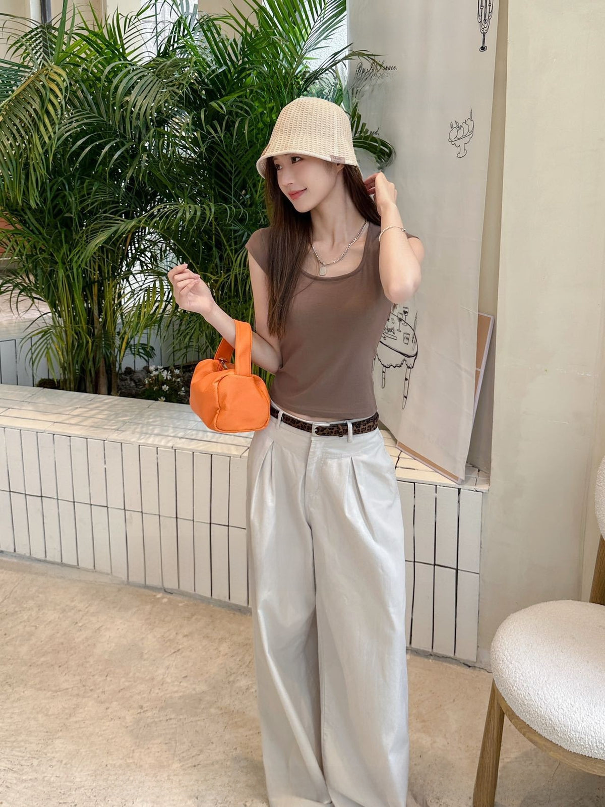 Flutter-sleeve T-shirt with built-in bra pads