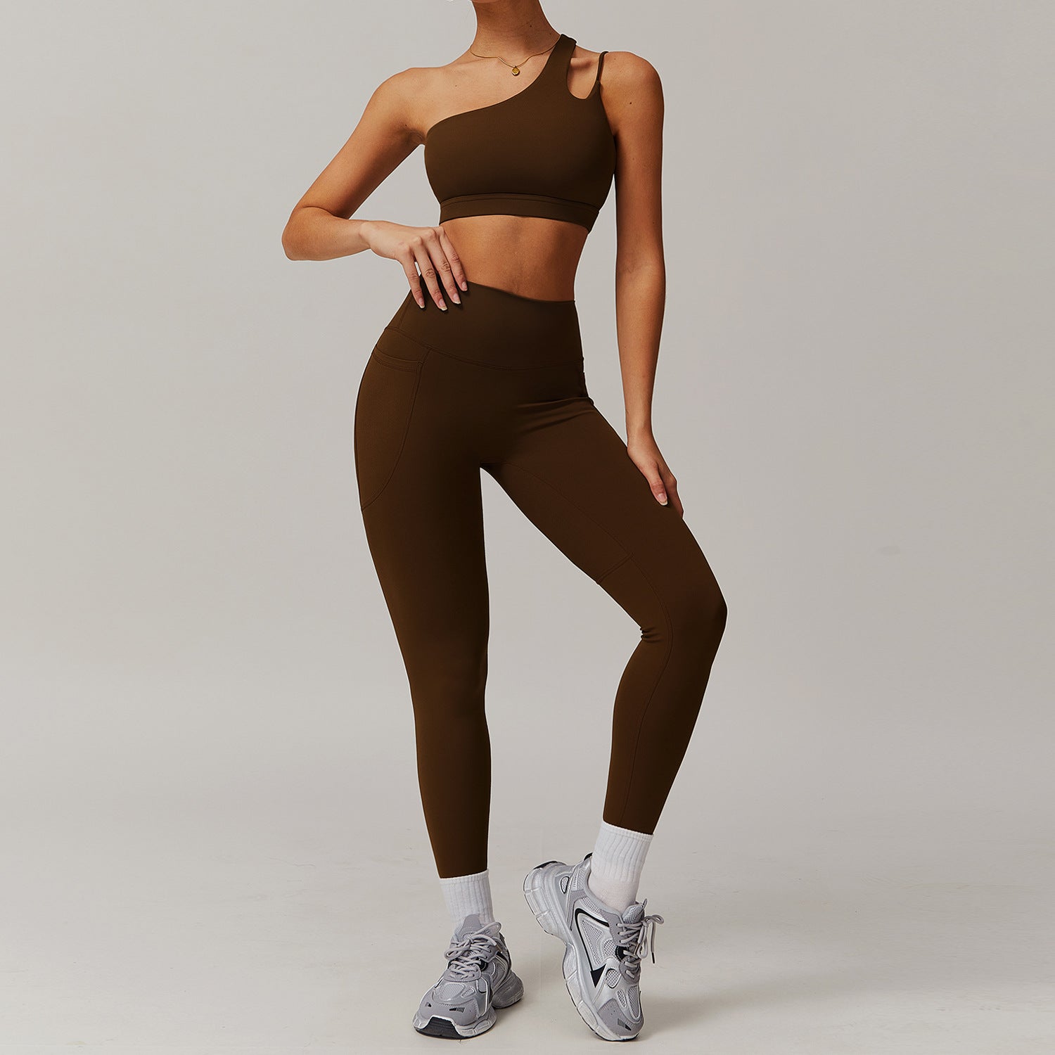 Tight-Fit Yoga Clothes