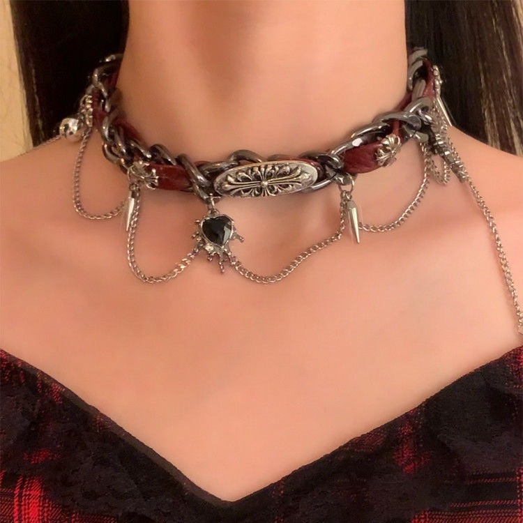 Y2K Embossed Leather Heart Necklace Gothic Punk Unisex