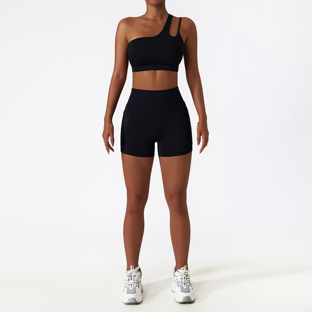 Tight-Fit Yoga Clothes
