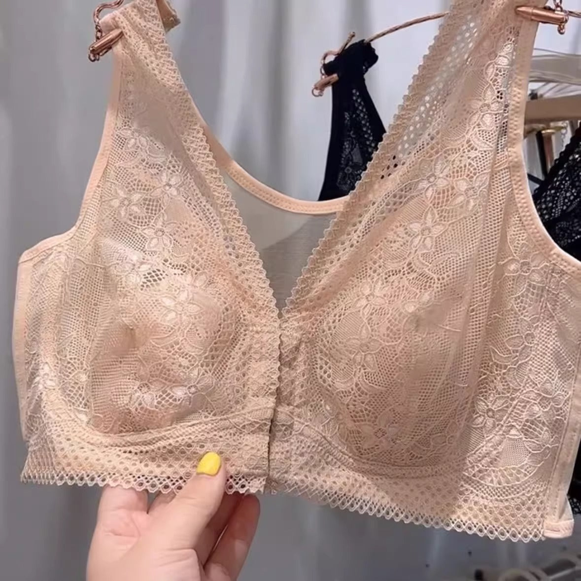 Front Clasp Lace Underwire Bra
