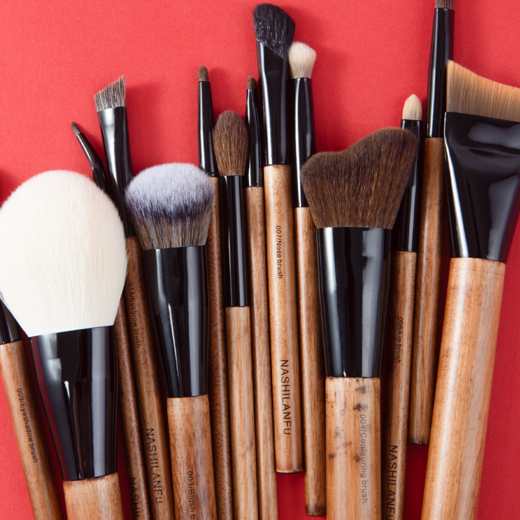 14-Piece Natural Wood Makeup Brush