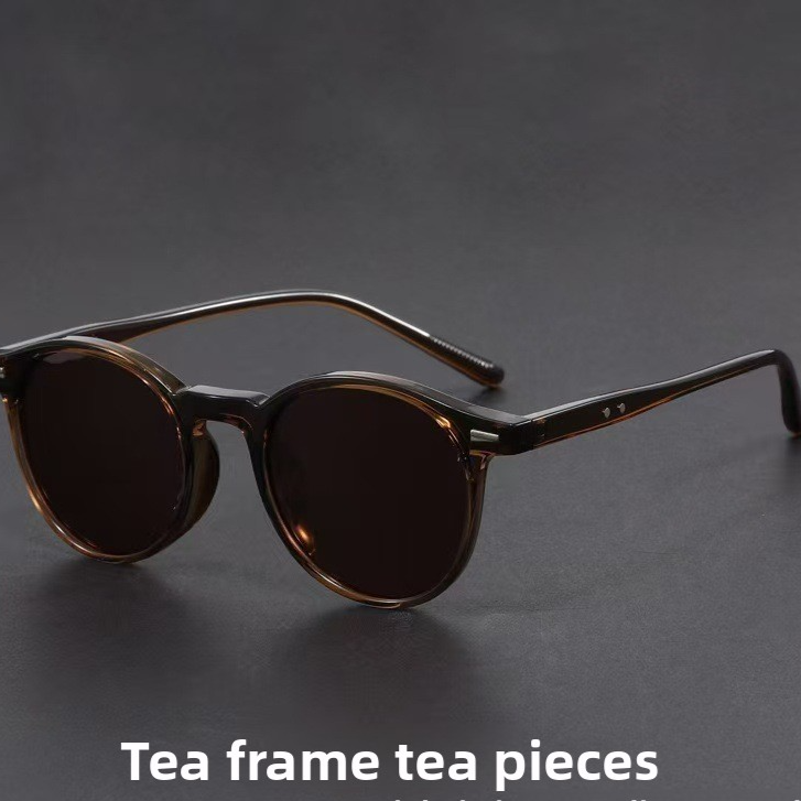 Ultra-Light Polarized Sunglasses with UV Protection