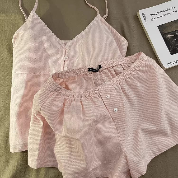 Slim-fit tank top and shorts