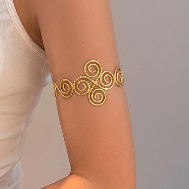 Elegant butterfly-shaped open-arm bracelet