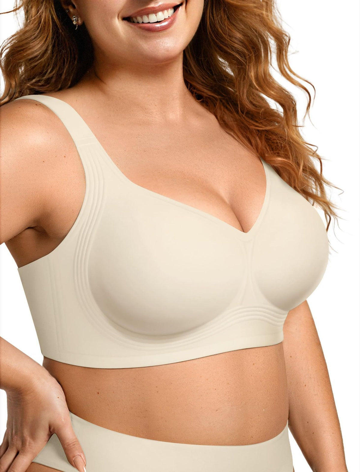 Women's support bra to prevent sagging and make large breasts appear smaller