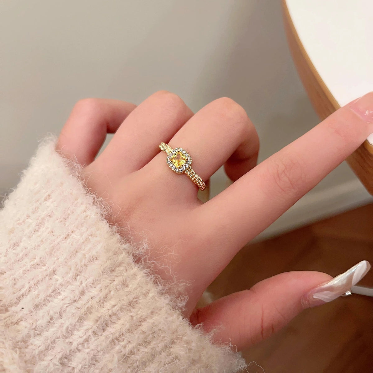 Small sugar cube ring