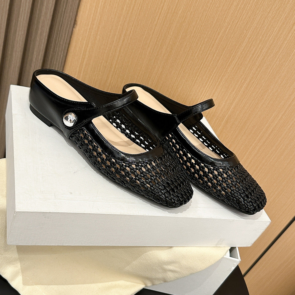 Spring/Summer Casual Flat Shoes with Single Strap