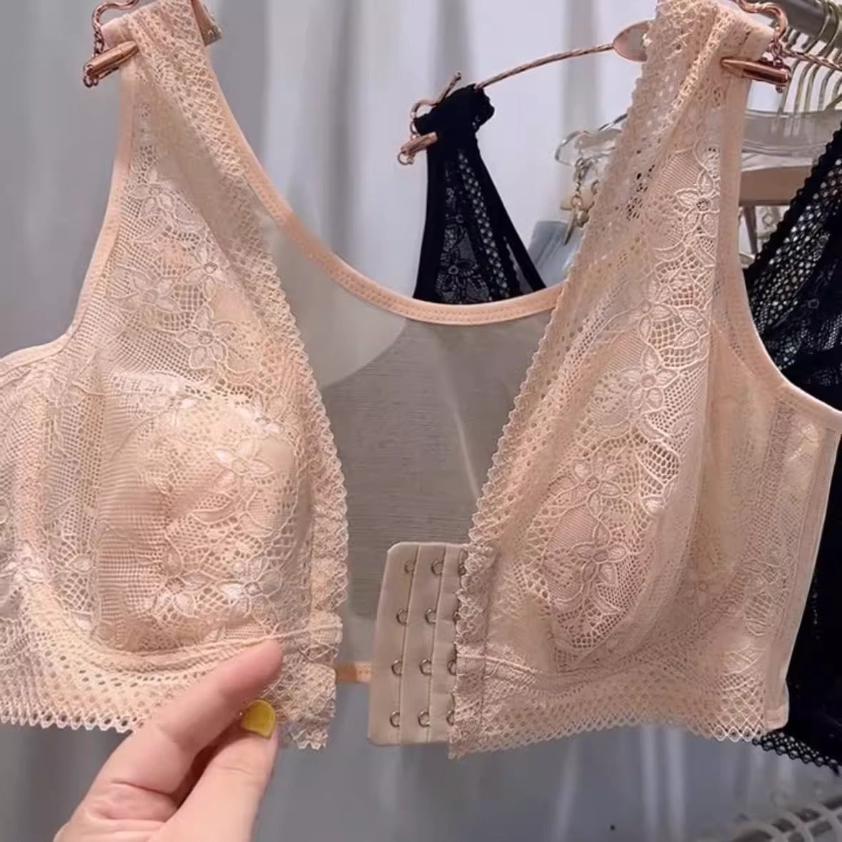 Front Clasp Lace Underwire Bra