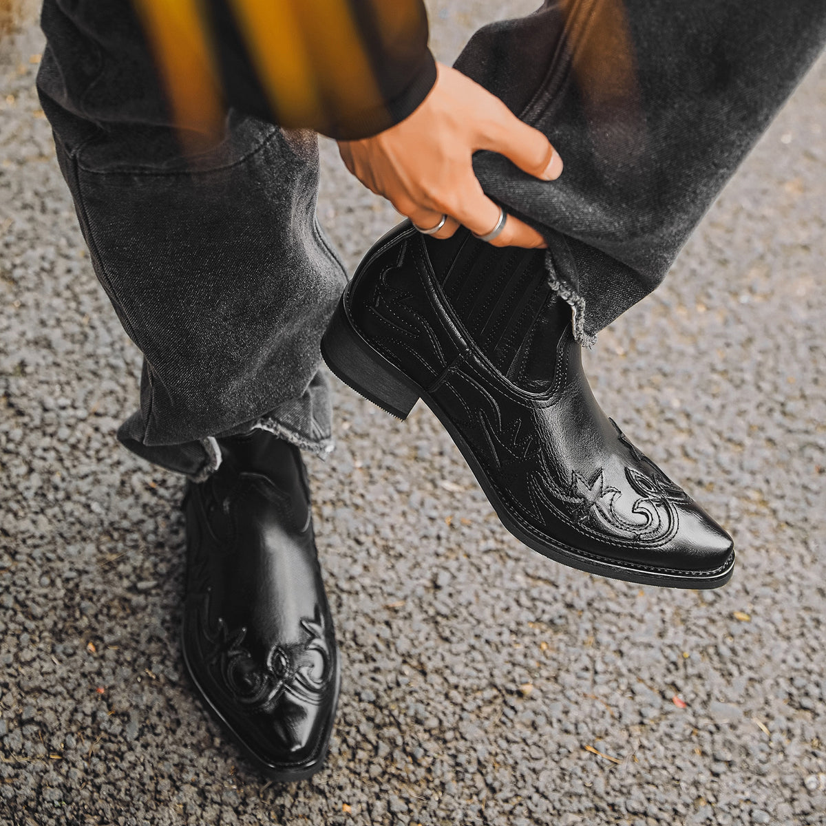 Western-Style Hand-Painted Martin Boots