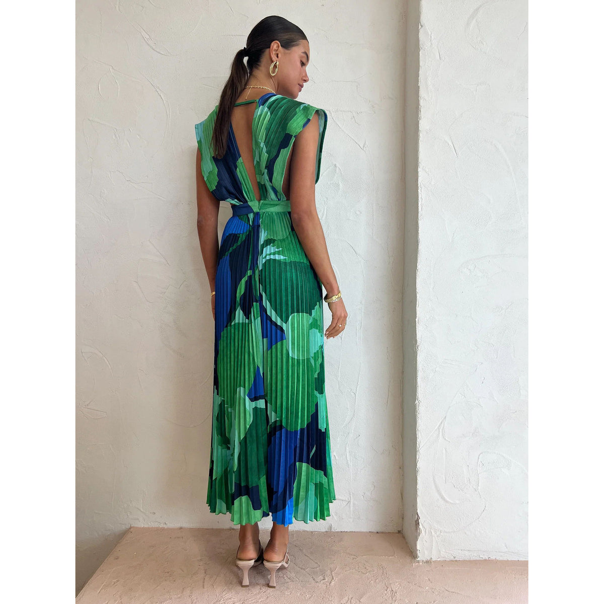 Womens Pleated Sleeveless Casual Dress