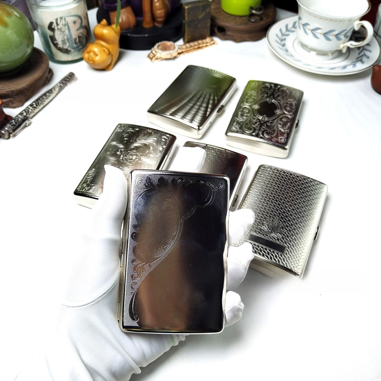 Embossed Metal Cigarette Case for Men and Women