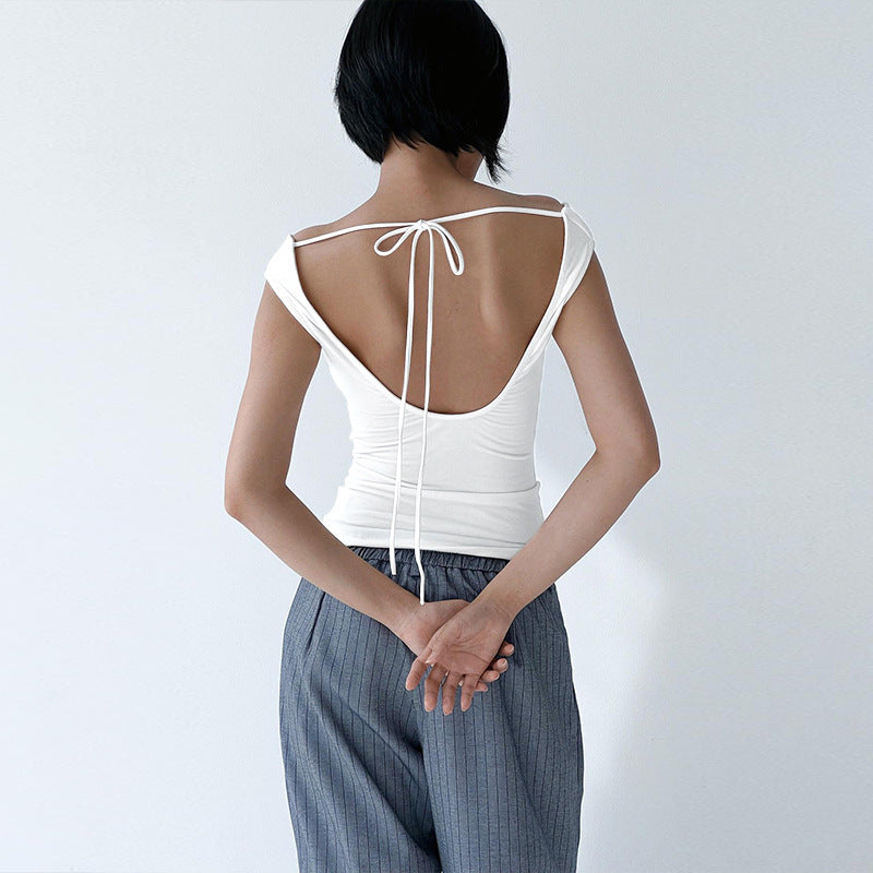 Solid-color collarless sleeveless off-the-shoulder top
