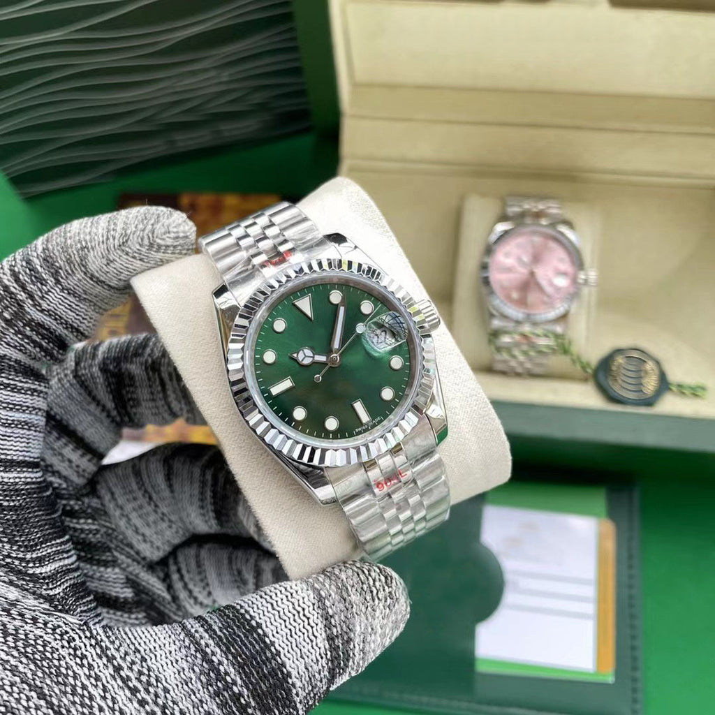 Unisex Stainless Steel Quartz Watch with Waterproof Design
