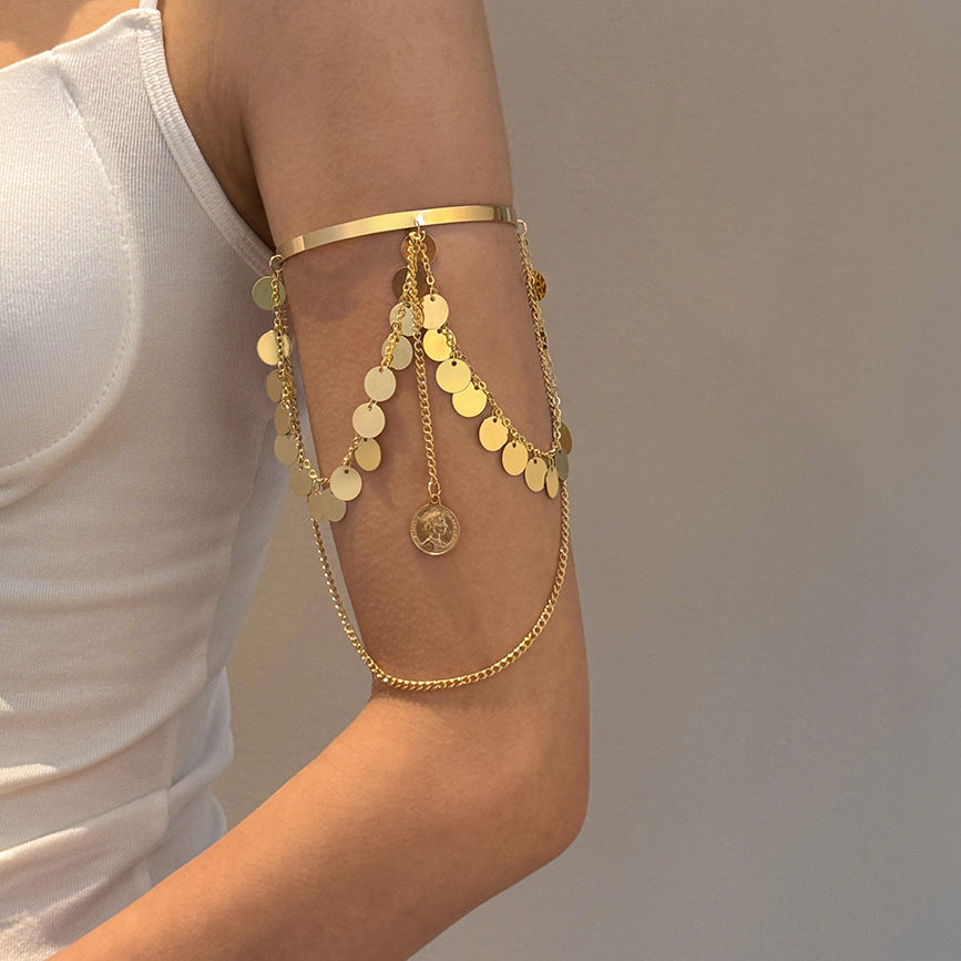 Elegant butterfly-shaped open-arm bracelet