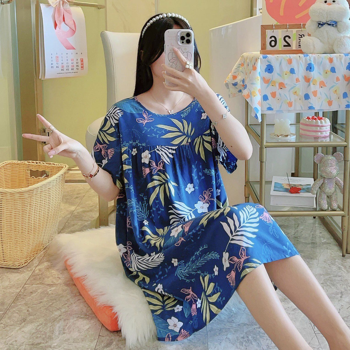 Thin sleeping dresses for women in spring  autumn and summer