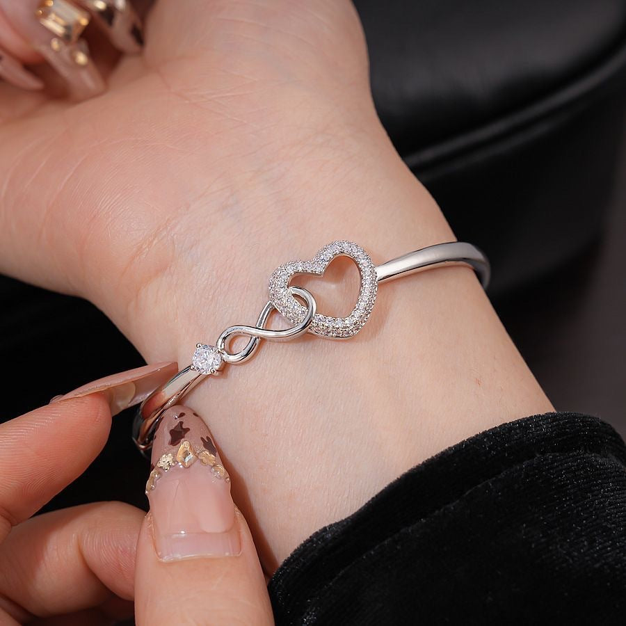Hollow Love Bracelet